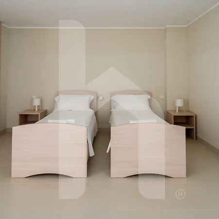Homiday - Cerrano Park Apartment *