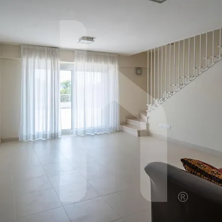 Homiday - Cerrano Park Apartment *