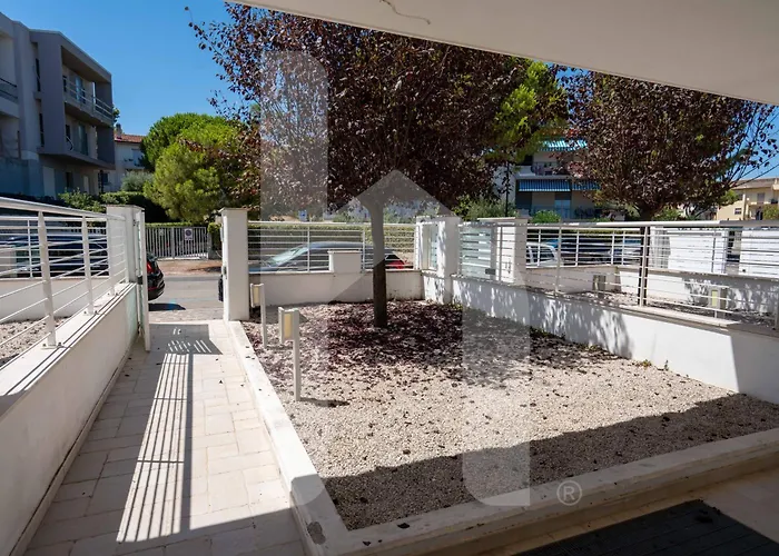 Homiday - Cerrano Park