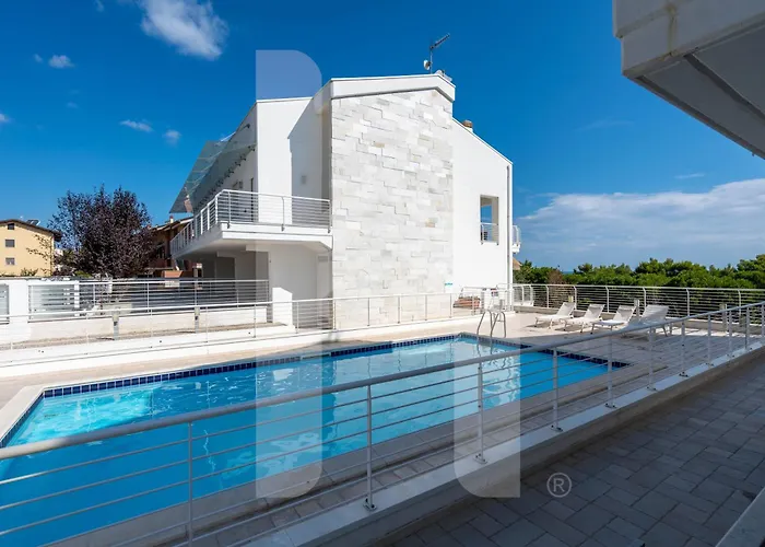 Homiday - Cerrano Park