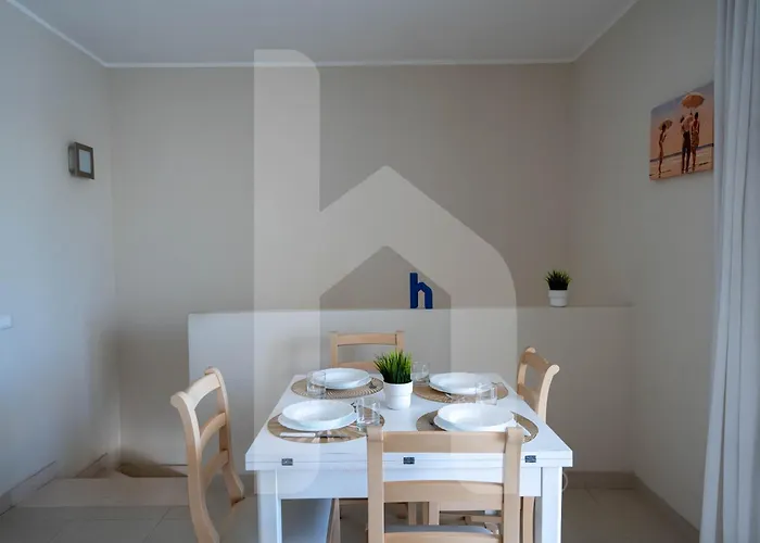 Homiday - Cerrano Park